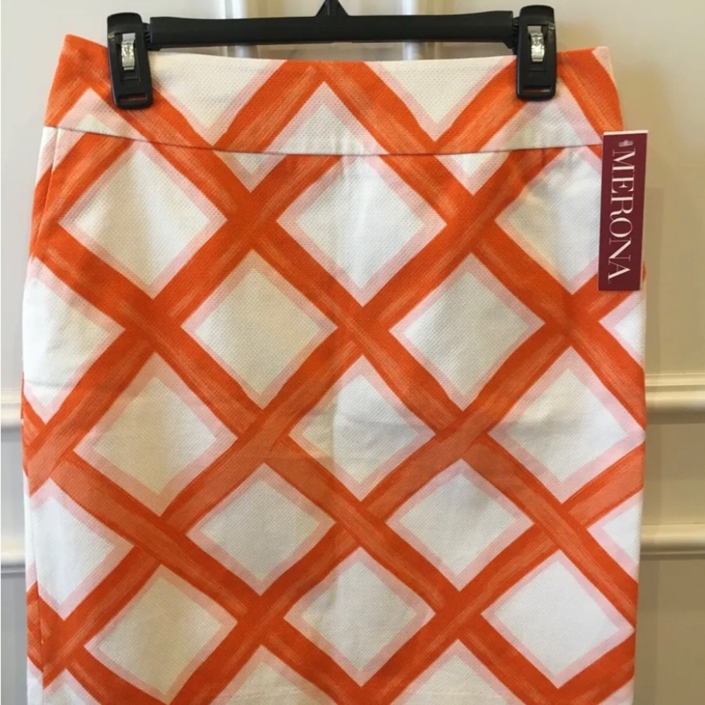 Pencil Skirt White Orange Stretch Lined Size 2 NEW